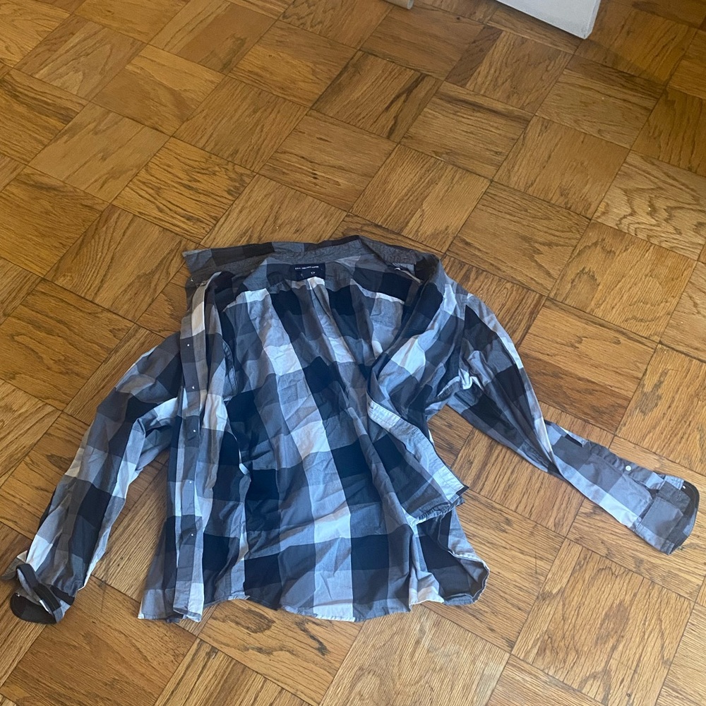 Old navy black, white, and grey button down